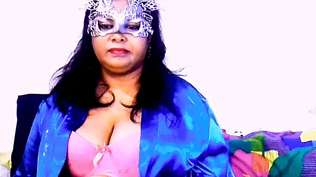 Snapshot of Mysterylady143 chatting on November 17, 2025, 6:12 pm Mysterylady143 online show from November 17, 2025, 6:12 pm