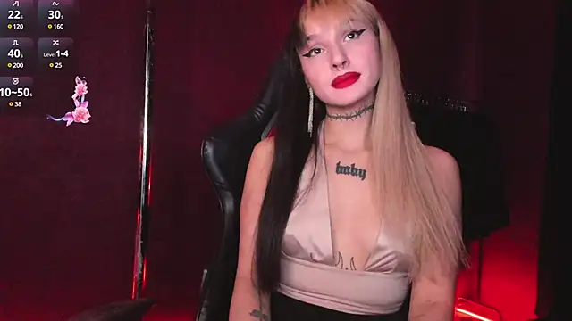 MilaAsh online show from February 5, 2025, 11:44 am