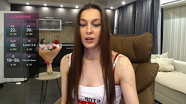 Snapshot of Doll_Jasmine_ chatting on April 27, 2026, 9:35 pm Doll Jasmine online show from April 27, 2026, 9:35 pm