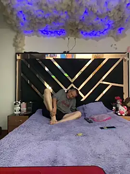 Snapshot of Brianna_Trans00 chatting on November 26, 2025, 2:00 am Brianna Trans00 online show from November 26, 2025, 2:00 am