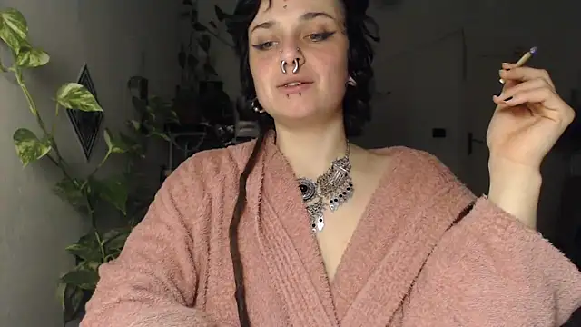 kinkyspirali online show from February 20, 2026, 9:39 pm