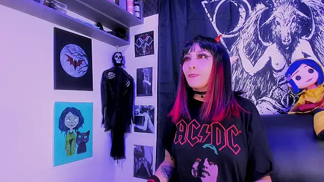 Snapshot of amaracooper_ chatting on March 8, 2025, 12:22 am amaracooper online show from March 8, 2025, 12:22 am