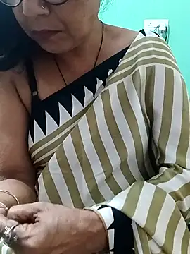 Snapshot of Saroj-Shah chatting on July 22, 2026, 4:09 pm Saroj-Shah online show from July 22, 2026, 4:09 pm