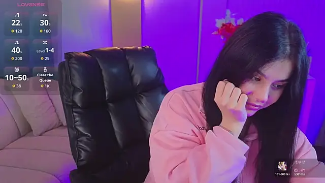 Jenna Adams  online show from November 8, 2025, 1:09 am