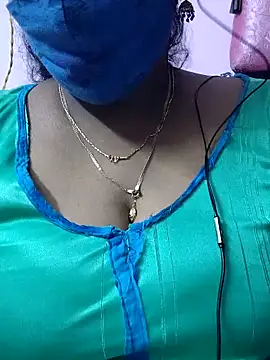 mallu-sumi online show from November 2, 2025, 10:26 pm