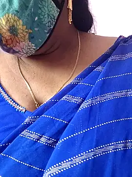 Snapshot of mallu-sumi chatting on July 17, 2026, 6:32 am mallu-sumi online show from July 17, 2026, 6:32 am