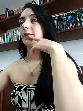 amellie ros online show from December 20, 2024, 2:48 pm