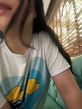 Snapshot of Emily_Trujillo chatting on November 4, 2025, 5:17 pm Emily Trujillo online show from November 4, 2025, 5:17 pm