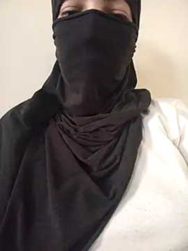 Liliiiblow online show from December 12, 2024, 2:00 pm