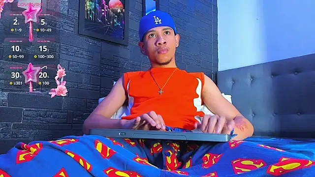 Snapshot of Romancartier_1 chatting on November 13, 2025, 5:44 am Romancartier 1 online show from November 13, 2025, 5:44 am