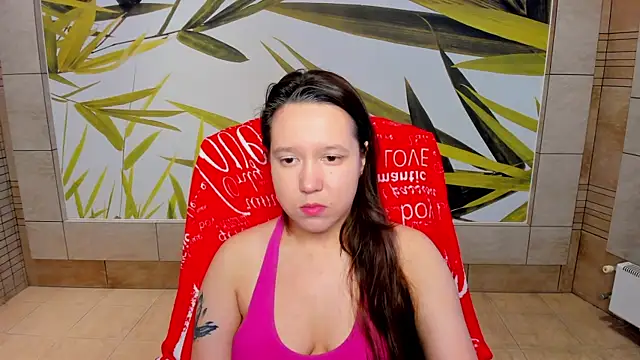 Snapshot of Mira_Karter chatting on June 20, 2026, 4:17 am Mira Karter online show from June 20, 2026, 4:17 am