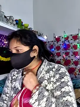 PeaCoooock online show from January 18, 2026, 5:05 pm