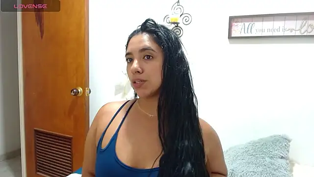 Snapshot of ZuryFerrari chatting on October 4, 2025, 7:15 pm ZuryFerrari online show from October 4, 2025, 7:15 pm