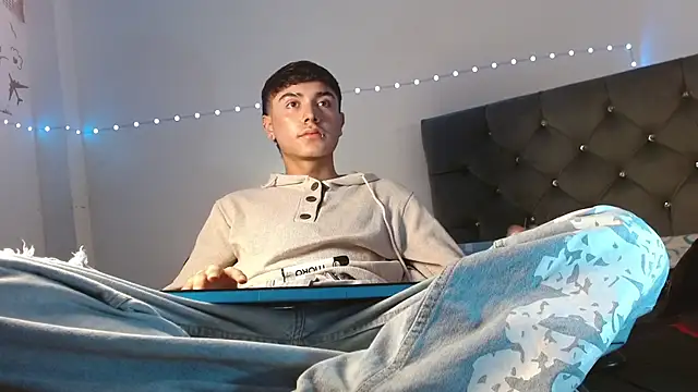 Snapshot of Im_juanda chatting on January 24, 2025, 8:11 pm Im juanda online show from January 24, 2025, 8:11 pm