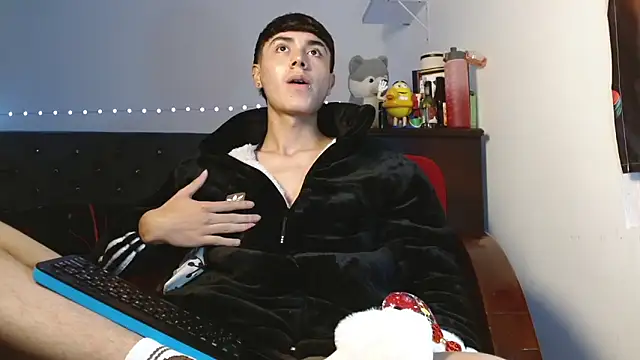 Snapshot of Im_juanda chatting on December 17, 2024, 8:21 pm Im juanda online show from December 17, 2024, 8:21 pm