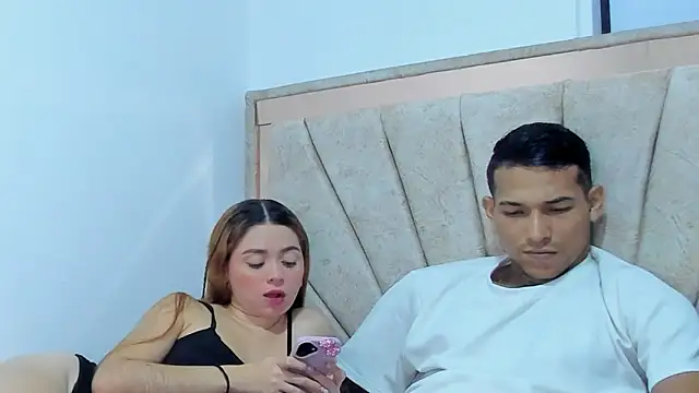 Hana and Zeta online show from February 18, 2026, 1:51 pm