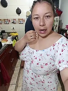 Snapshot of ZuriandAlex chatting on November 29, 2025, 12:49 pm ZuriandAlex online show from November 29, 2025, 12:49 pm