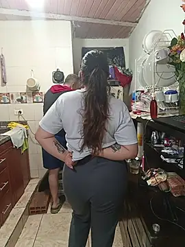 Snapshot of ZuriandAlex chatting on November 14, 2025, 11:47 am ZuriandAlex online show from November 14, 2025, 11:47 am