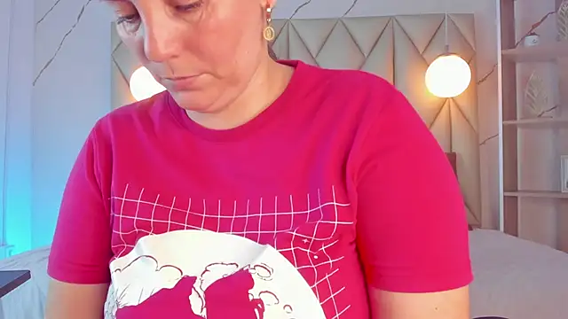 angelswets online show from December 1, 2025, 1:34 pm