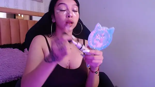 Snapshot of pettit_courtny chatting on October 30, 2025, 8:06 pm pettit courtny online show from October 30, 2025, 8:06 pm