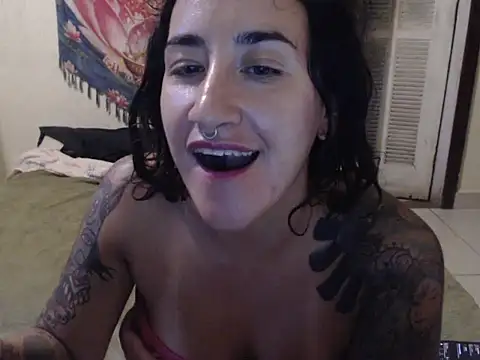 Snapshot of MissRebeka chatting on September 21, 2025, 8:47 pm MissRebeka online show from September 21, 2025, 8:47 pm