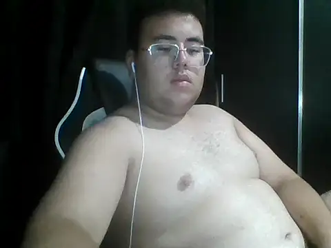 Snapshot of BabyFade chatting on February 26, 2025, 1:36 am BabyFade online show from February 26, 2025, 1:36 am