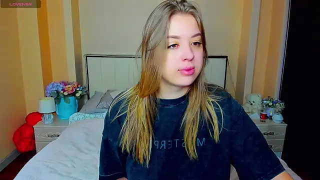 Snapshot of AlexissM chatting on November 9, 2025, 4:49 am AlexissM online show from November 9, 2025, 4:49 am