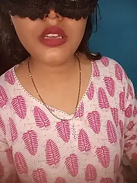 Snapshot of couple_indian_123 chatting on July 16, 2026, 7:16 am couple indian 123 online show from July 16, 2026, 7:16 am