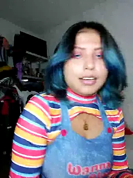 Snapshot of azulzulix chatting on October 26, 2025, 10:32 pm azulzulix online show from October 26, 2025, 10:32 pm