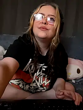 ChubbyBubs online show from October 16, 2025, 12:57 pm