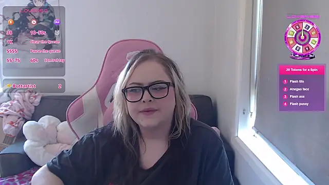 ChubbyBubs online show from December 18, 2025, 3:55 am