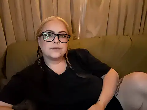 ChubbyBubs online show from February 6, 2025, 9:43 am