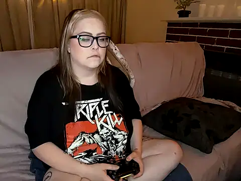 ChubbyBubs online show from February 12, 2025, 2:10 pm