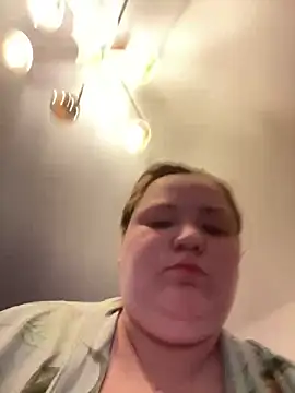 Snapshot of Alex_m chatting on June 19, 2026, 2:39 am Alex m online show from June 19, 2026, 2:39 am