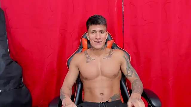 pettergrey1 online show from January 10, 2025, 9:31 pm