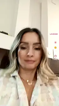 Snapshot of Loly_Horny chatting on June 26, 2026, 3:23 am Loly Horny online show from June 26, 2026, 3:23 am