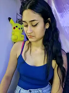 MadissomCute online show from December 6, 2024, 3:02 am