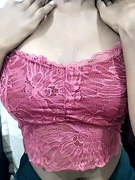 Snapshot of Angalpriya_1 chatting on November 3, 2025, 6:33 pm Angalpriya 1 online show from November 3, 2025, 6:33 pm