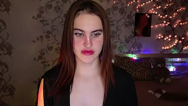 FridaCure online show from November 28, 2025, 3:56 pm