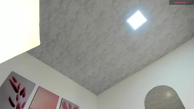 zoe rivers online show from April 2, 2026, 6:14 pm