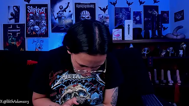 lilith-deveraux online show from April 21, 2026, 5:41 pm