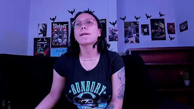 Snapshot of lilith-deveraux chatting on June 5, 2026, 3:18 pm lilith-deveraux online show from June 5, 2026, 3:18 pm