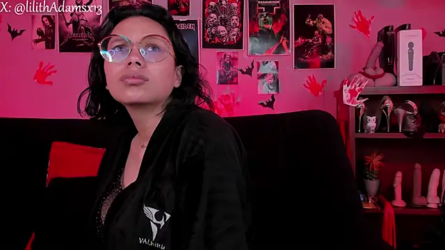 Snapshot of lilith-deveraux chatting on November 10, 2025, 1:27 pm lilith-deveraux online show from November 10, 2025, 1:27 pm