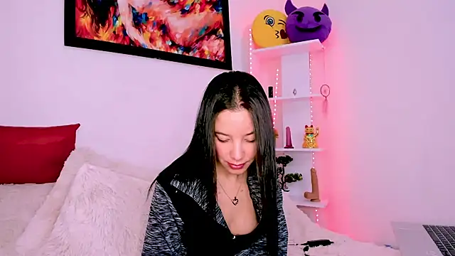 Snapshot of Manuelaa_mejiia chatting on February 18, 2025, 3:20 pm Manuelaa mejiia online show from February 18, 2025, 3:20 pm