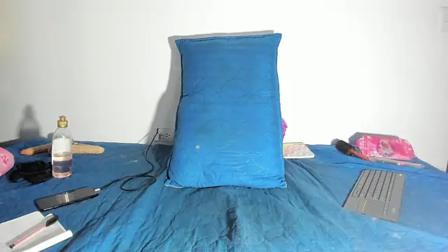 Arantza Hill online show from October 29, 2025, 11:03 pm