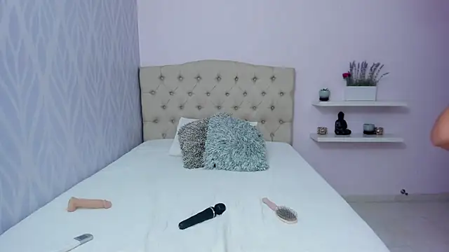 MelissaGrayy online show from March 17, 2025, 12:04 pm