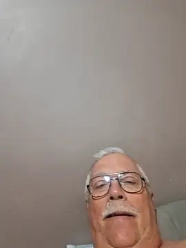 NawtyB1965 online show from April 13, 2026, 3:54 am