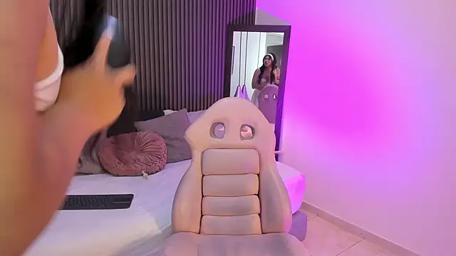 Snapshot of Axel_brunette1 chatting on December 2, 2025, 7:48 pm Axel brunette1 online show from December 2, 2025, 7:48 pm