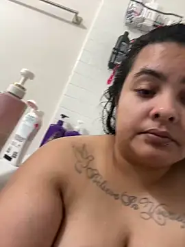 DatBishYouMiss online show from December 13, 2024, 5:10 pm