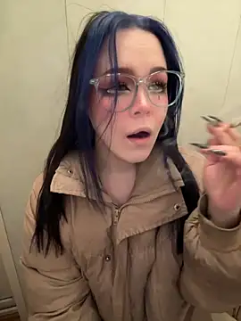 MaddisonHaas online show from December 20, 2025, 12:02 am